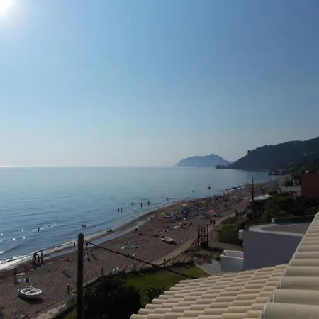 The Harmony - Beachfront Sea View Апартаменты Агиос-Гордиос