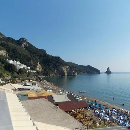 The Harmony - Beachfront Sea View Апартаменты Агиос-Гордиос