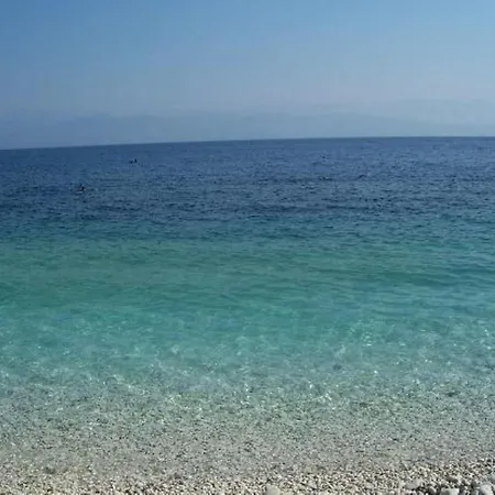 The Harmony - Beachfront Sea View Appartement Agios Gordios (Corfu)